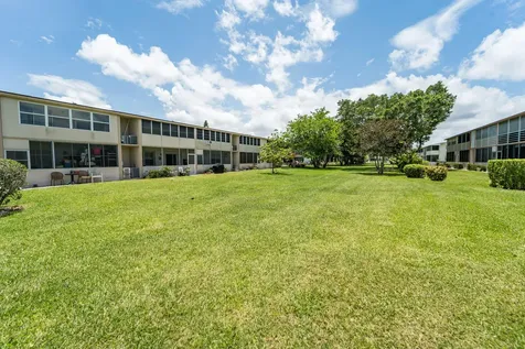 170 Kent J West Palm Beach FL 33417
