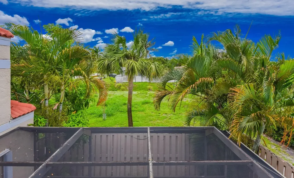 3640 Village Drive Delray Beach FL 33445
