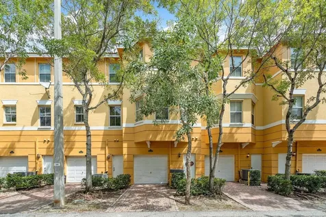 2046 Shoma Drive Royal Palm Beach FL 33414