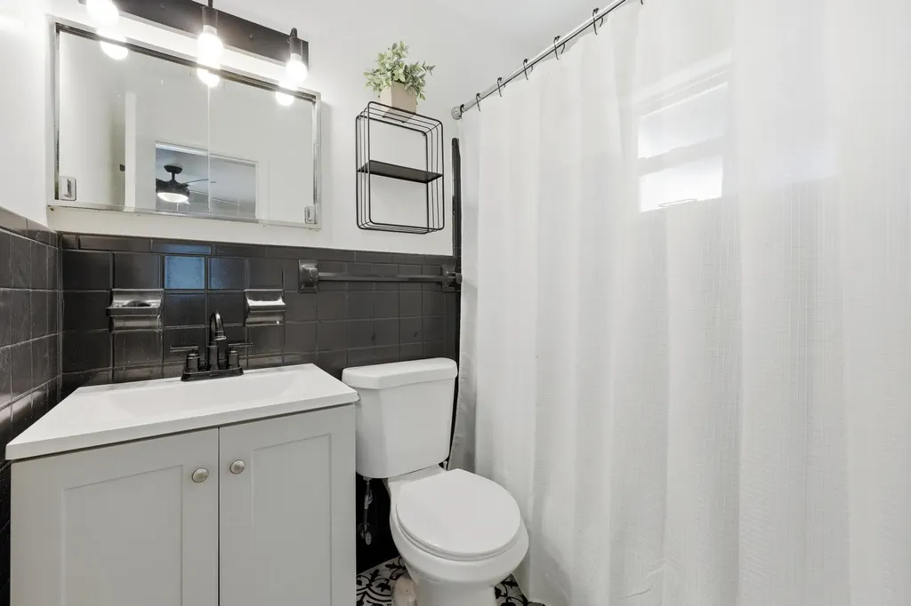 2708 Hinda Road West Palm Beach FL 33403