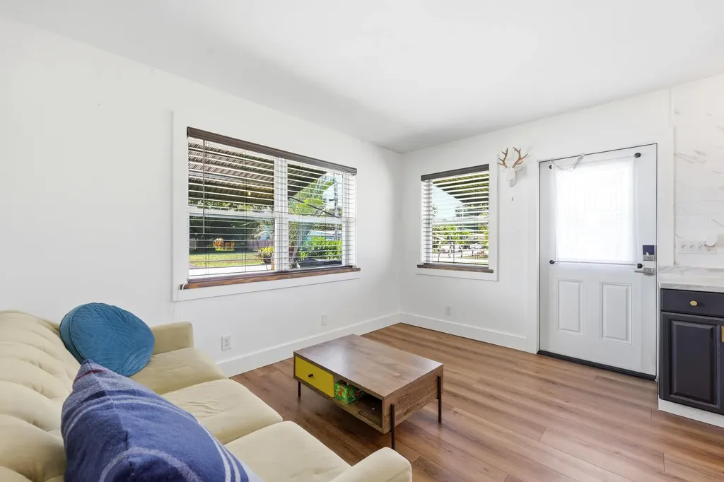 2708 Hinda Road West Palm Beach FL 33403