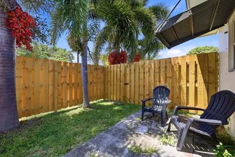 2708 Hinda Road West Palm Beach FL 33403