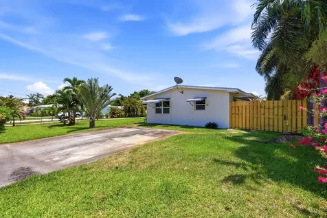 2708 Hinda Road West Palm Beach FL 33403