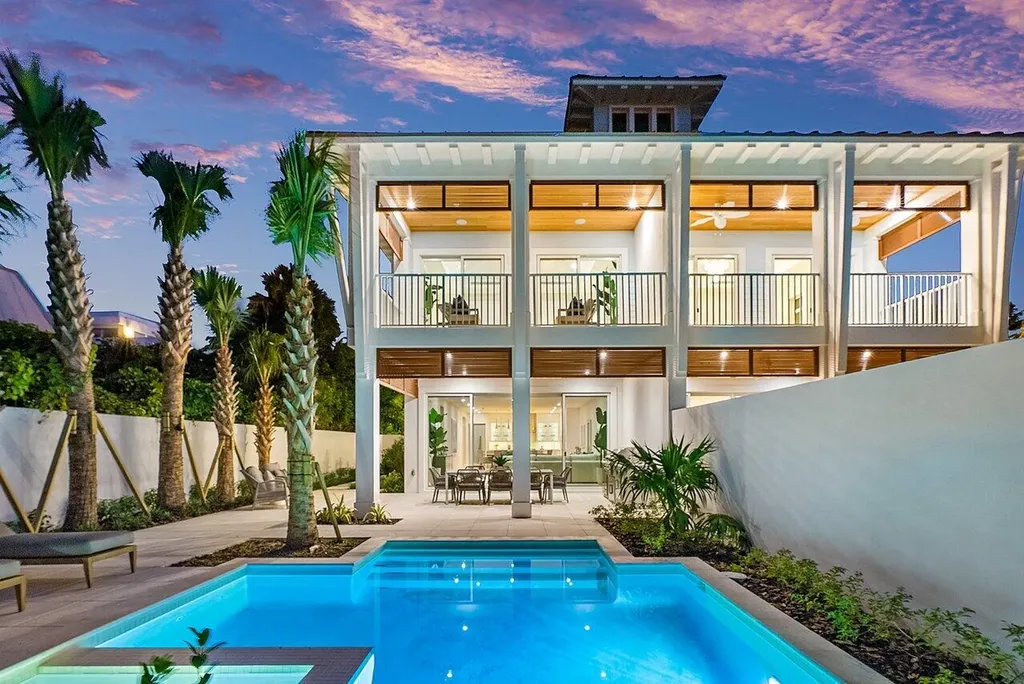909 Bond Way Delray Beach FL 33483