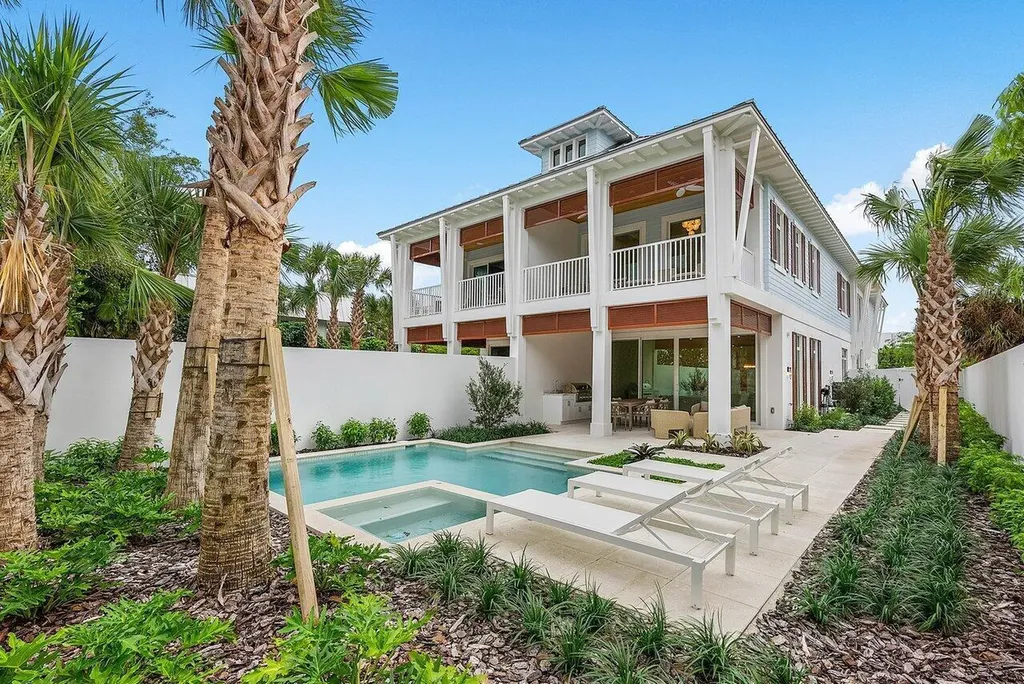 909 Bond Way Delray Beach FL 33483