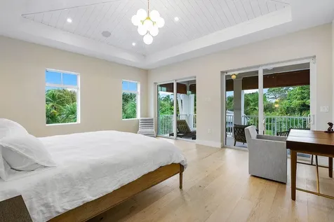 909 Bond Way Delray Beach FL 33483