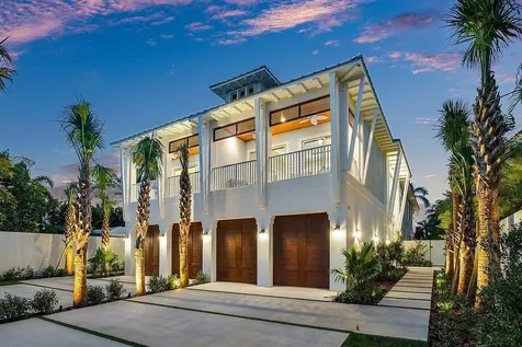 909 Bond Way Delray Beach FL 33483
