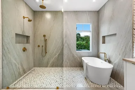 909 Bond Way Delray Beach FL 33483