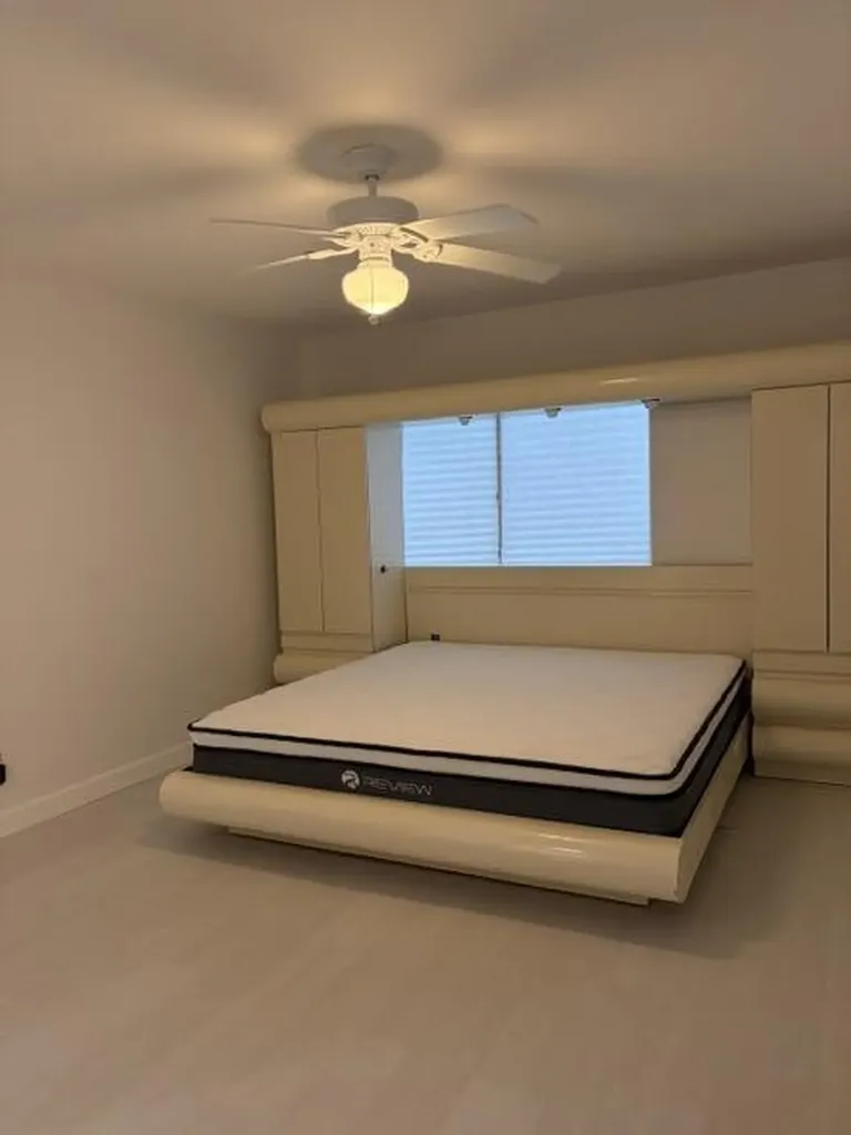 8934 Sunnywood Place Boca Raton FL 33496