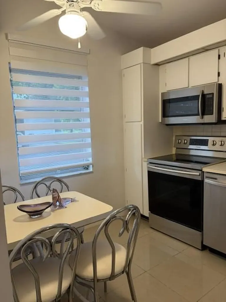 8934 Sunnywood Place Boca Raton FL 33496