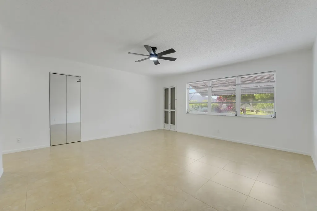 1142 W Circle Terrace Terrace W Delray Beach FL 33445