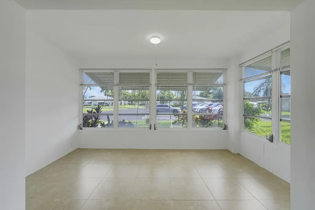 1142 W Circle Terrace Terrace W Delray Beach FL 33445