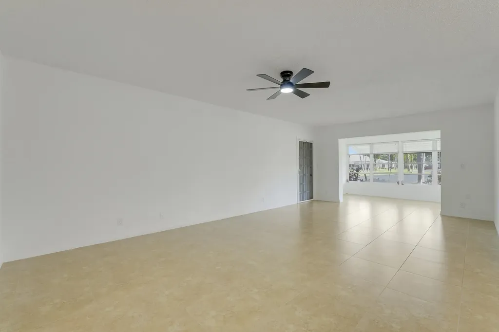 1142 W Circle Terrace Terrace W Delray Beach FL 33445