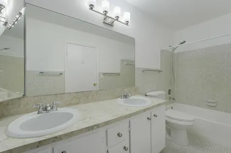 1142 W Circle Terrace Terrace W Delray Beach FL 33445