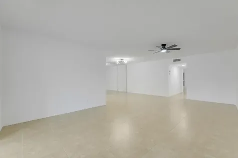 1142 W Circle Terrace Terrace W Delray Beach FL 33445