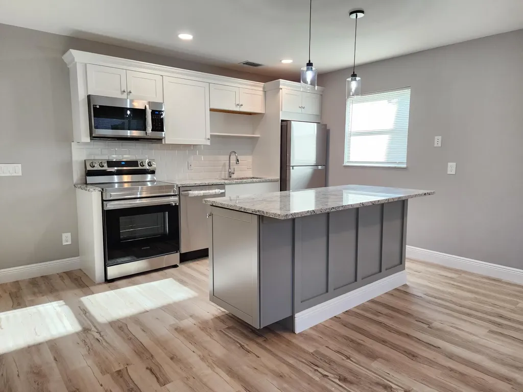 10 Lake Vista Trail Port St Lucie FL 34952