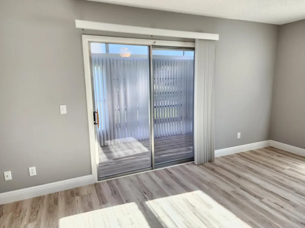 10 Lake Vista Trail Port St Lucie FL 34952