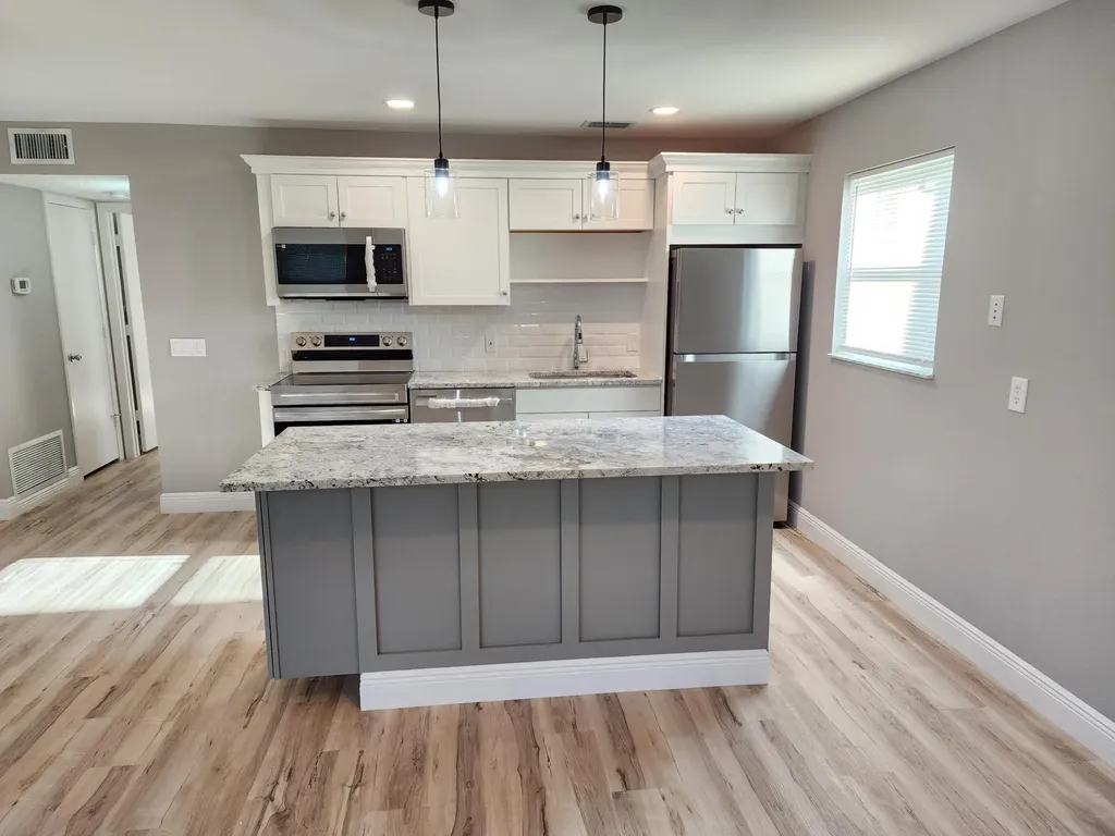 10 Lake Vista Trail Port St Lucie FL 34952