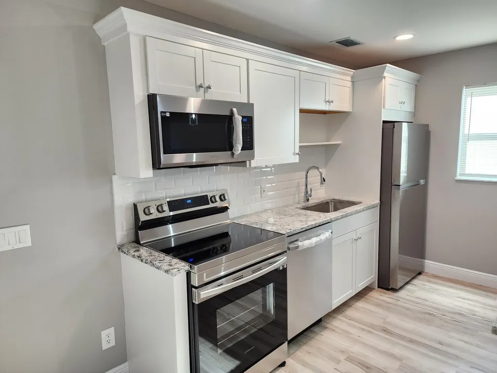 10 Lake Vista Trail Port St Lucie FL 34952