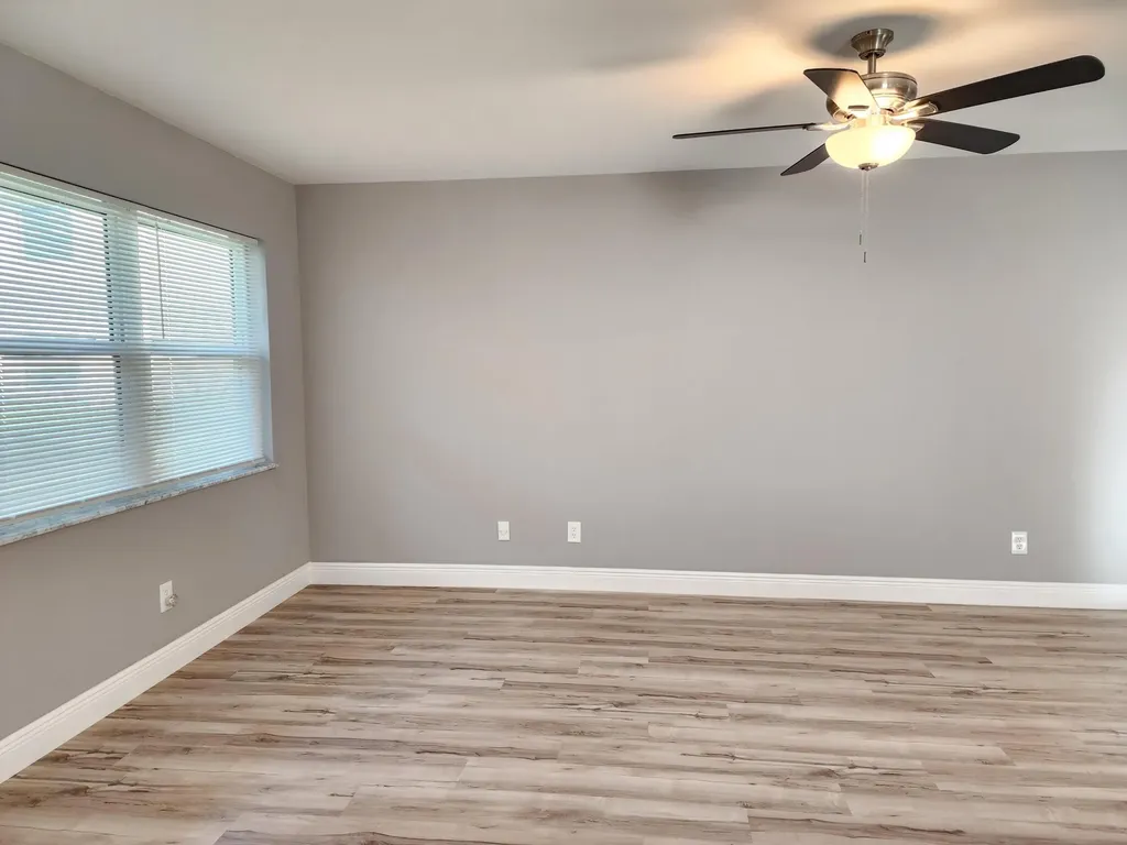 10 Lake Vista Trail Port St Lucie FL 34952