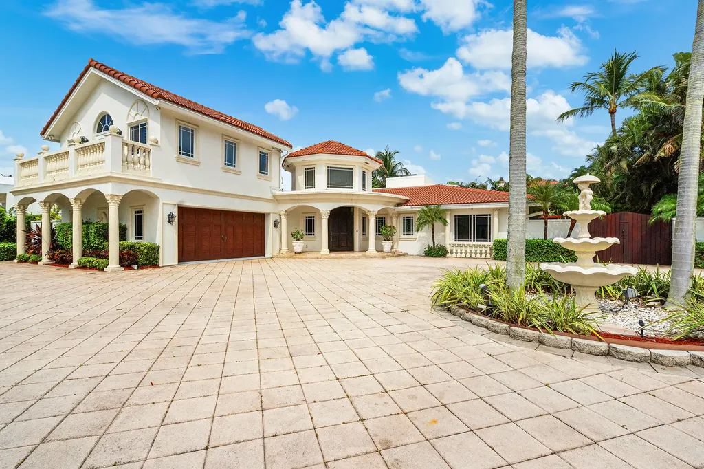 1098 Spanish River Road Boca Raton FL 33432