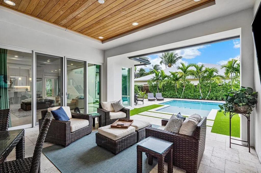 217 Gulfstream Boulevard Boynton Beach FL 33435