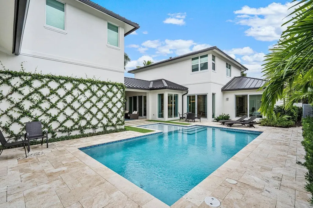 217 Gulfstream Boulevard Boynton Beach FL 33435