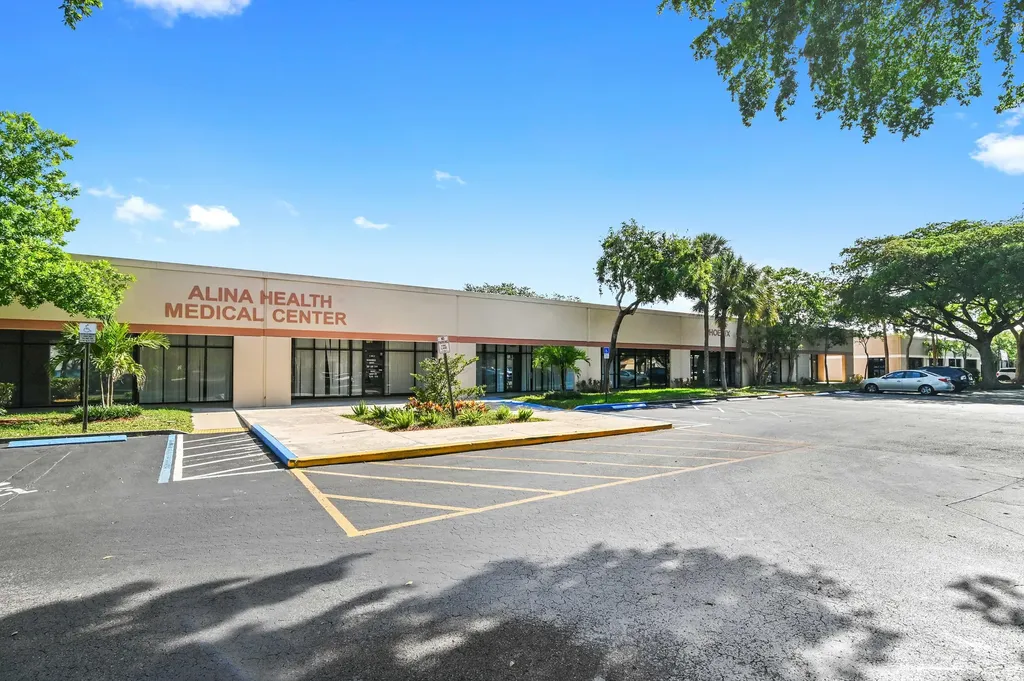 4800 N State Road 7 Lauderdale Lakes FL