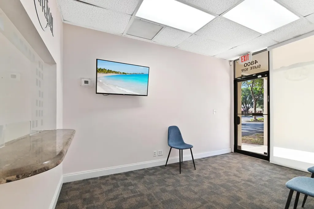 4800 N State Road 7 Lauderdale Lakes FL