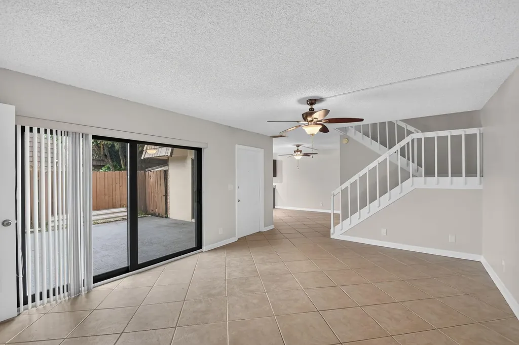 744 Springdale Circle Palm Springs FL 33461