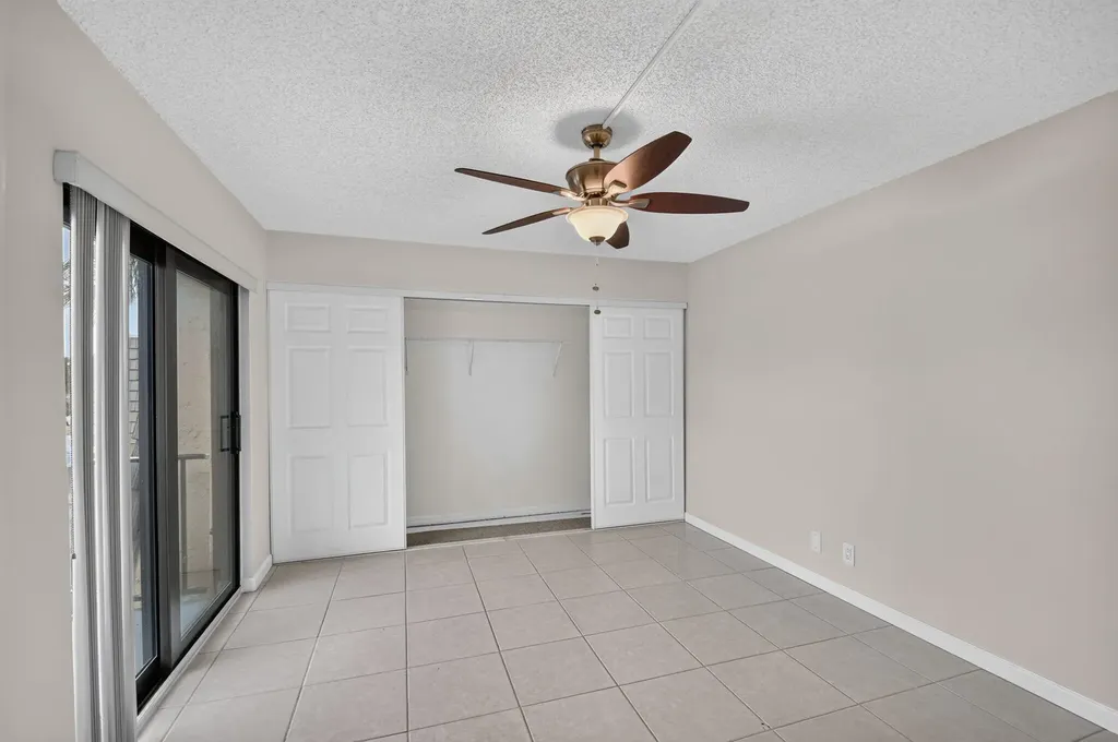 744 Springdale Circle Palm Springs FL 33461