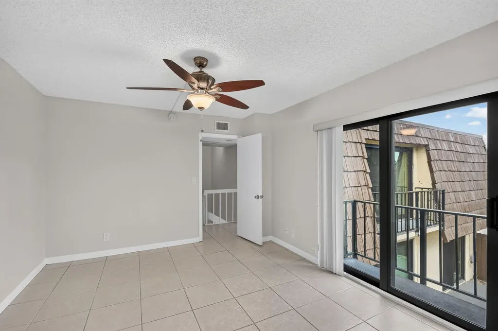 744 Springdale Circle Palm Springs FL 33461