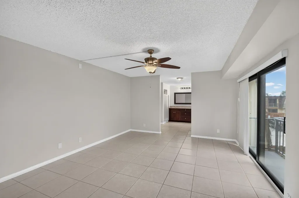 744 Springdale Circle Palm Springs FL 33461
