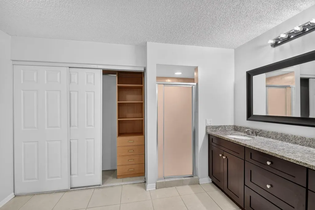 744 Springdale Circle Palm Springs FL 33461