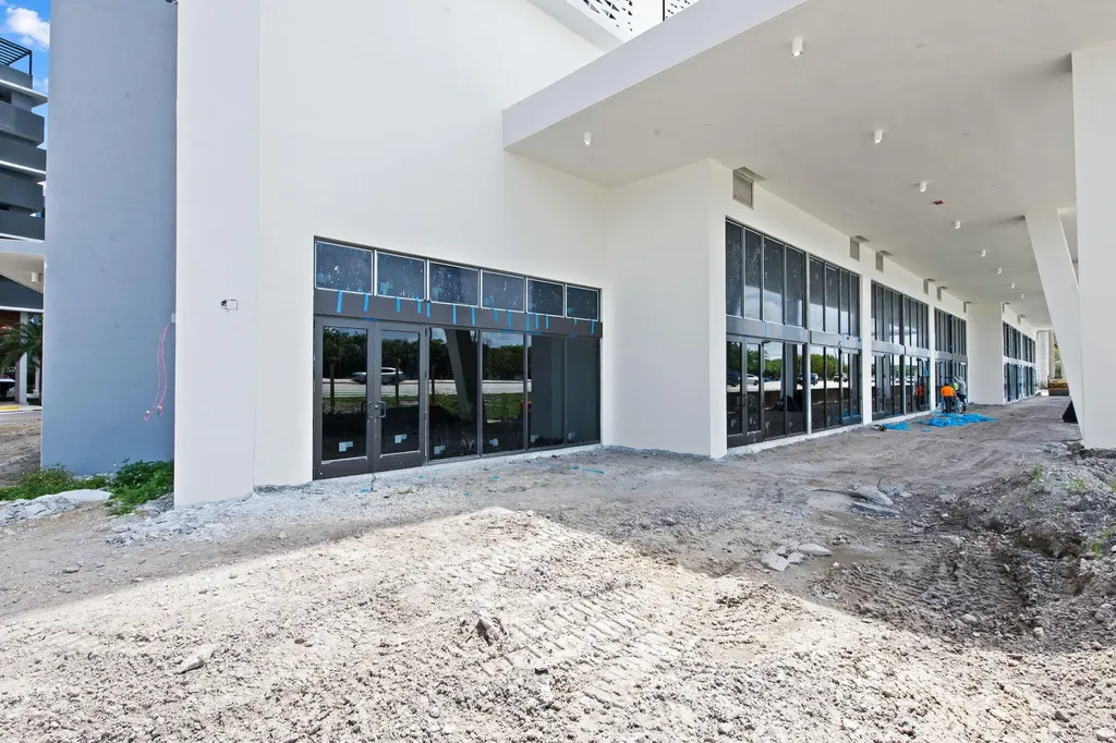 16375 Biscayne Boulevard North Miami Beach FL 33160