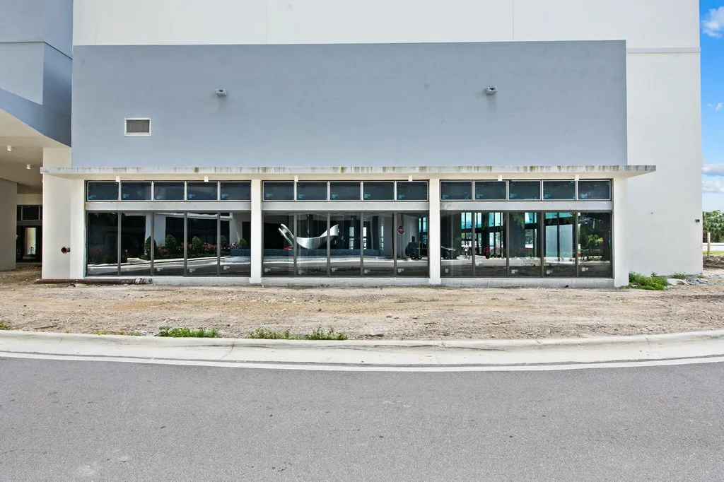 16375 Biscayne Boulevard North Miami Beach FL 33160