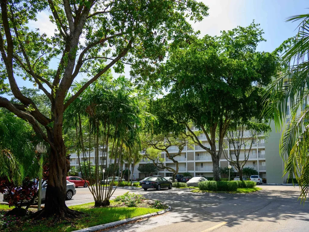 3080 N Course Drive Pompano Beach FL 33069