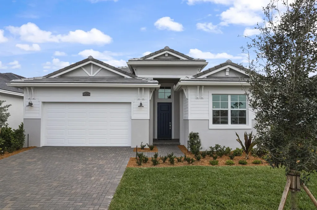 13766 SE Chantilly Trace Port St Lucie FL 34984