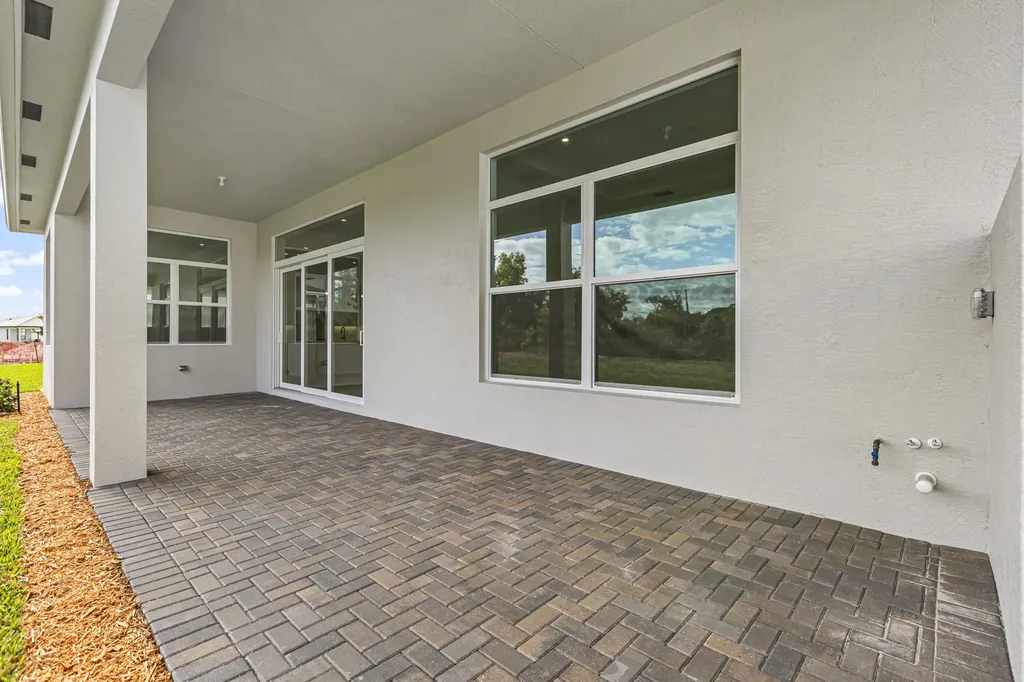 13766 SE Chantilly Trace Port St Lucie FL 34984