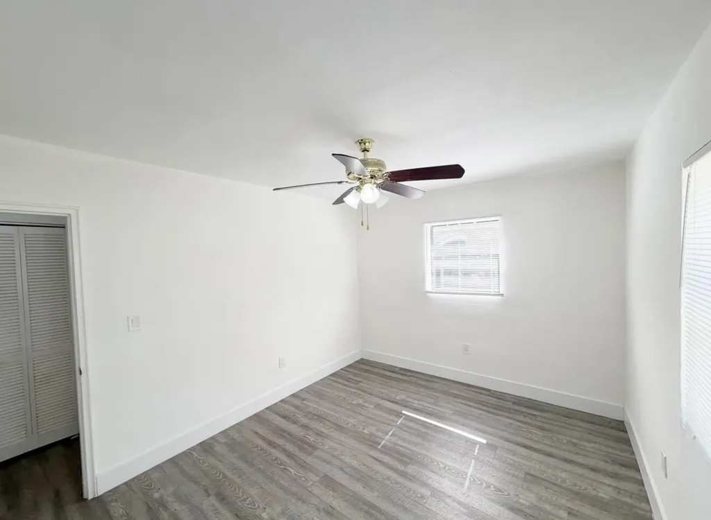 1135 NW 127th Street North Miami FL 33168
