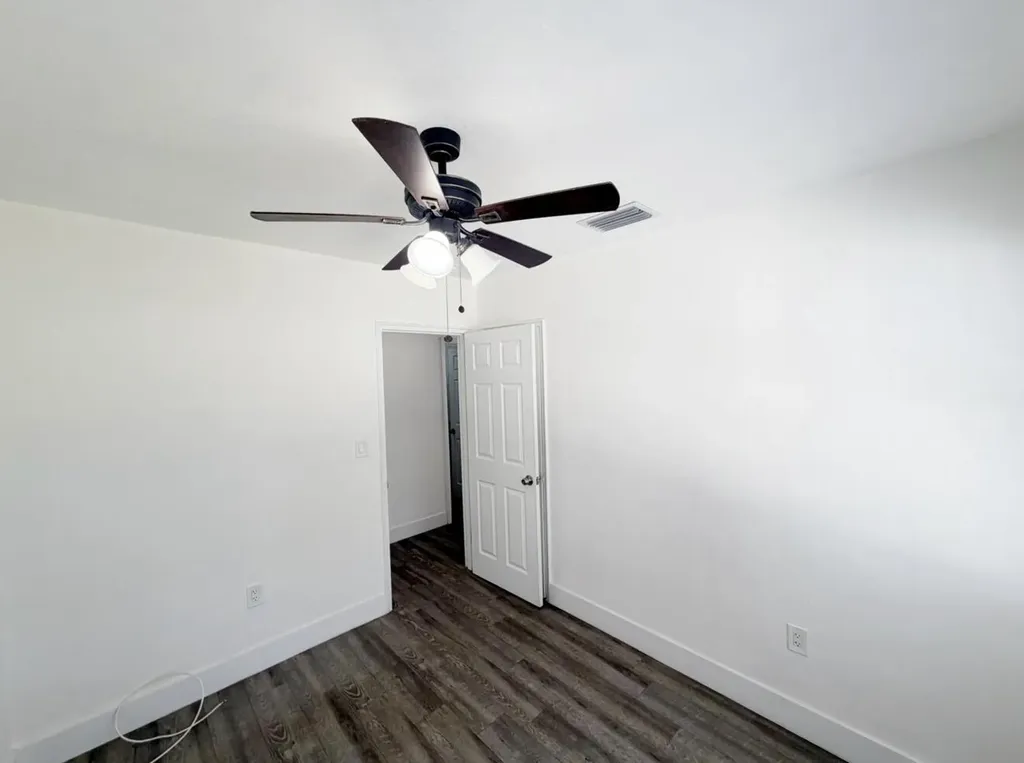 1135 NW 127th Street North Miami FL 33168