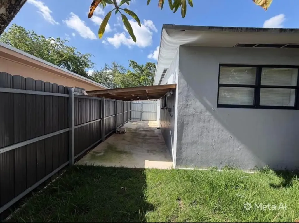 1135 NW 127th Street North Miami FL 33168