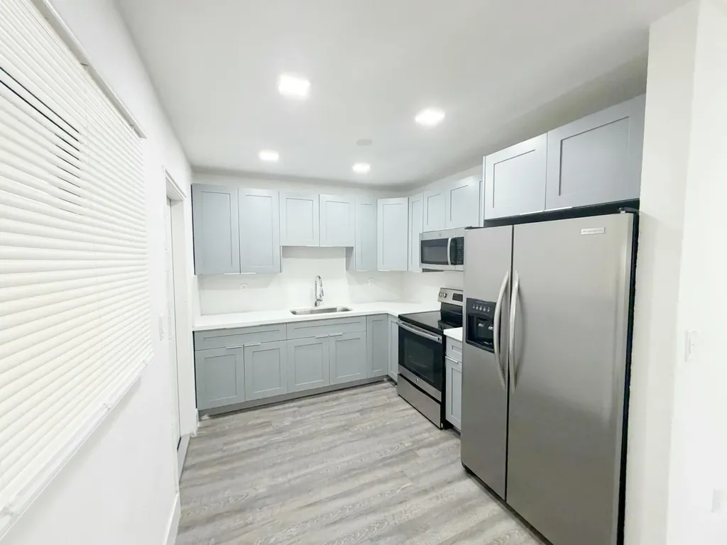 1135 NW 127th Street North Miami FL 33168