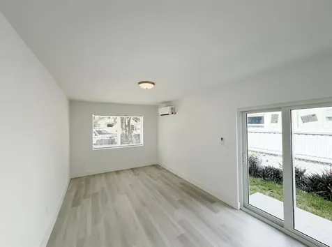1135 NW 127th Street North Miami FL 33168