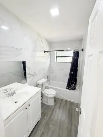 1135 NW 127th Street North Miami FL 33168