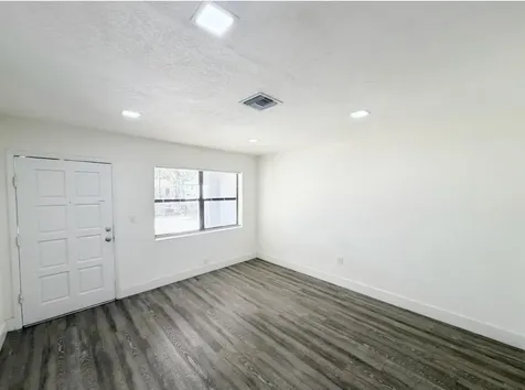 1135 NW 127th Street North Miami FL 33168