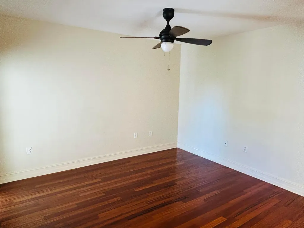 1750 NE 12th Street Fort Lauderdale FL 33304