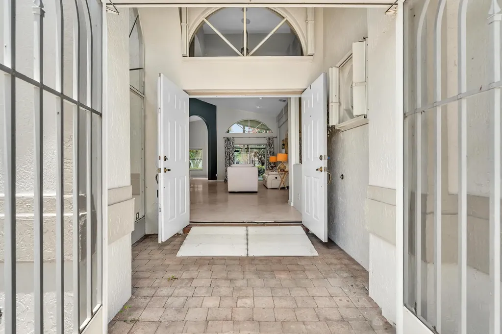 12316 Lakeridge Falls Drive Boynton Beach FL 33437