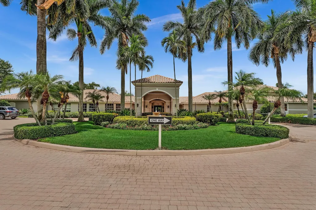 12316 Lakeridge Falls Drive Boynton Beach FL 33437