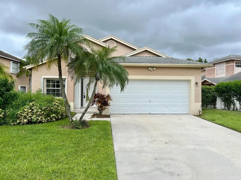 6365 Lansdowne Circle Boynton Beach FL 33472